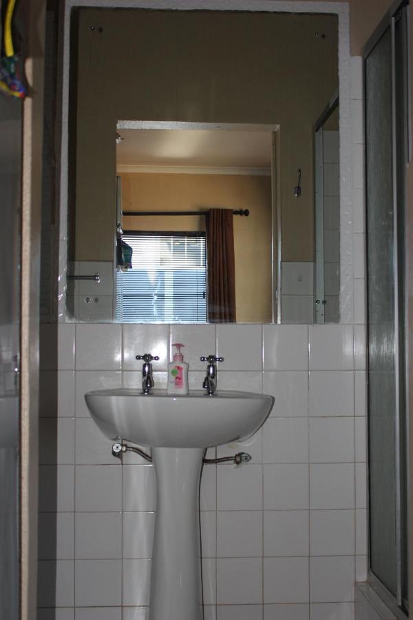Apartamento 25 On Fitzpatrick Parow Exterior foto